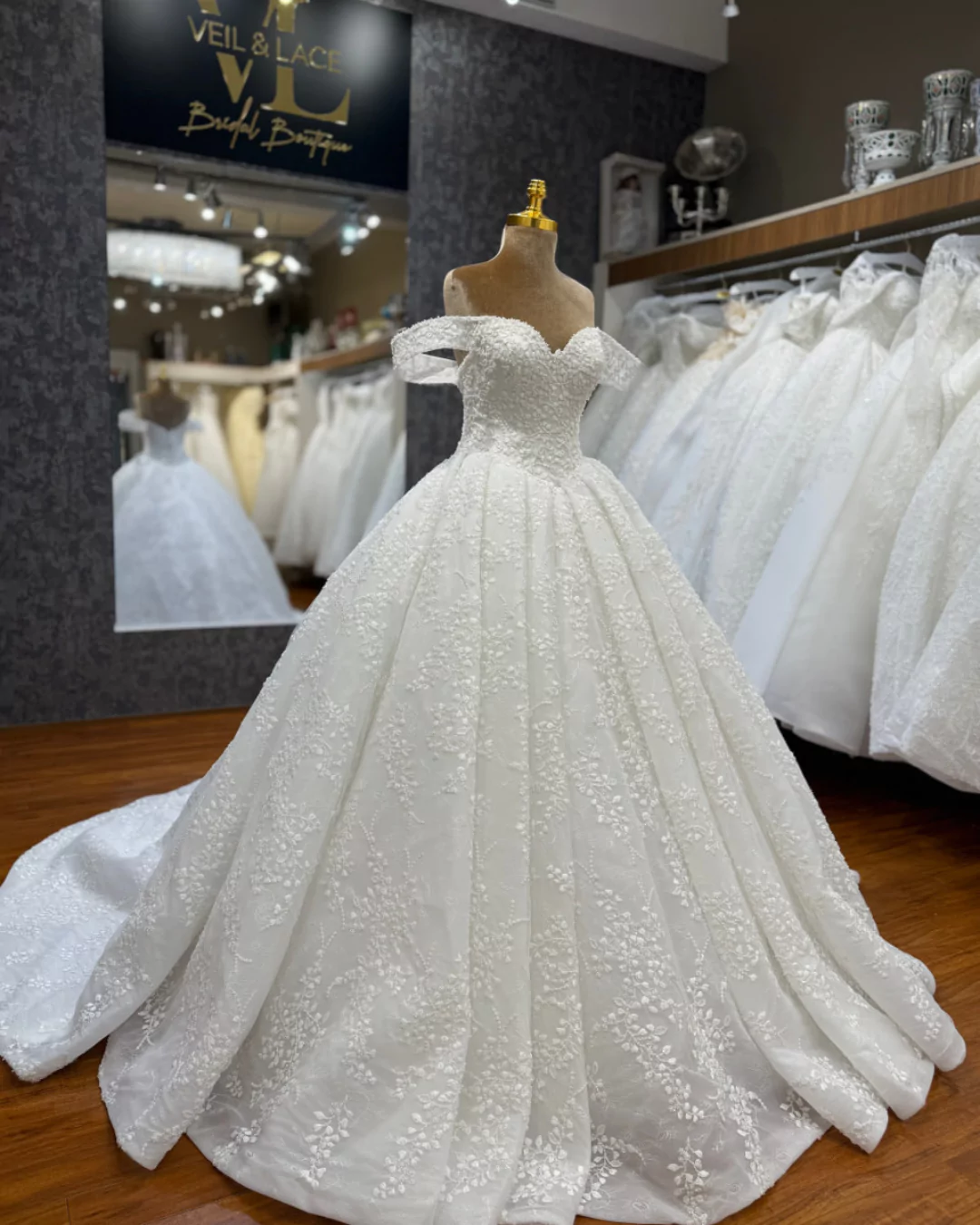 veil and lace dress (3)